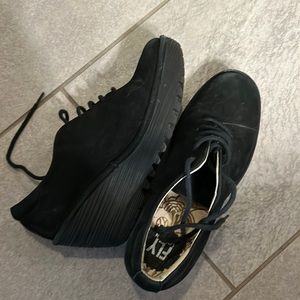 Fly London lace up Oxfords, light wear, would disappear with a good clean.
